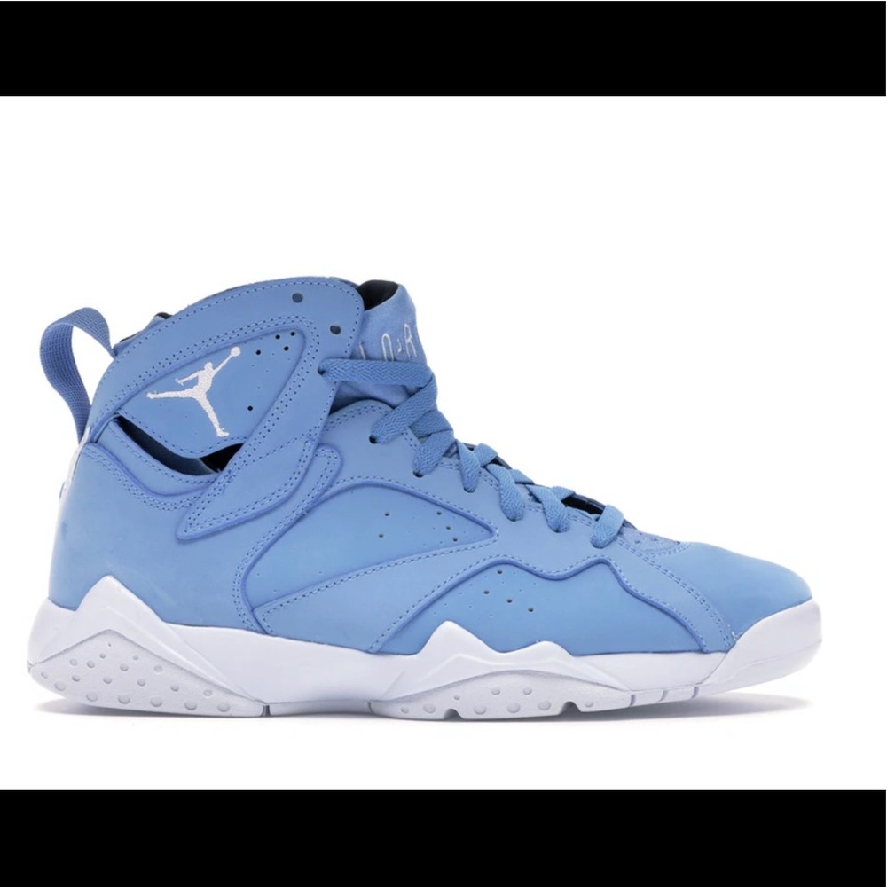 Air Jordan 7 Retro in University Blue.Prestine Condition.Size 9 Mens. Worn Once.